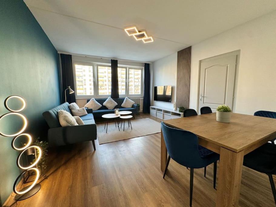 Szigony - Spacious Apartment *
